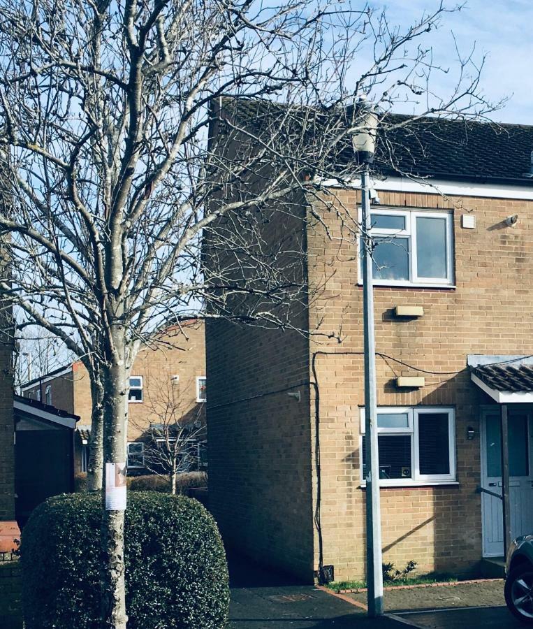 Travelling Stop Swindon Exterior foto