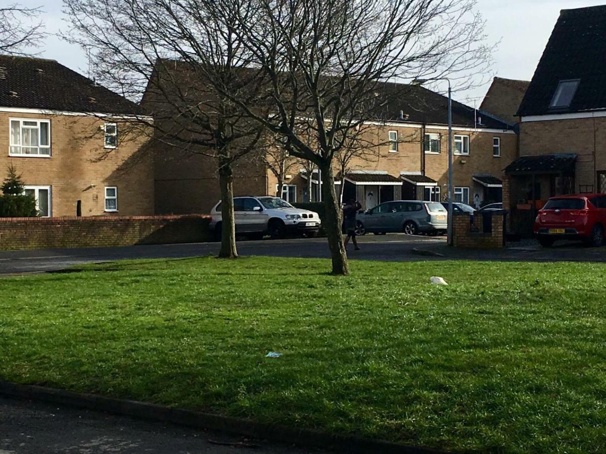 Travelling Stop Swindon Exterior foto
