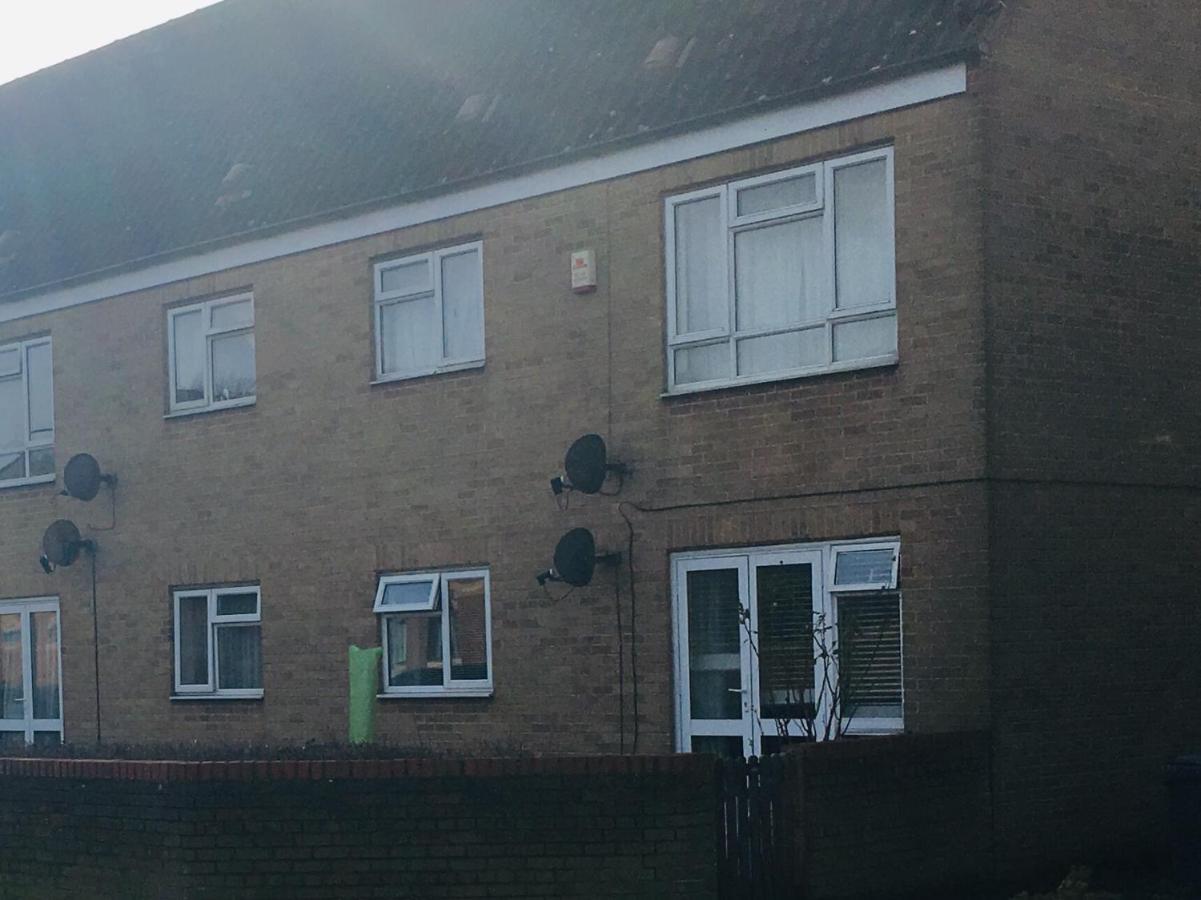 Travelling Stop Swindon Exterior foto
