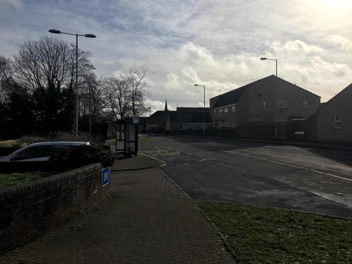 Travelling Stop Swindon Exterior foto